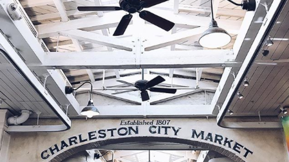 charleston city market sign