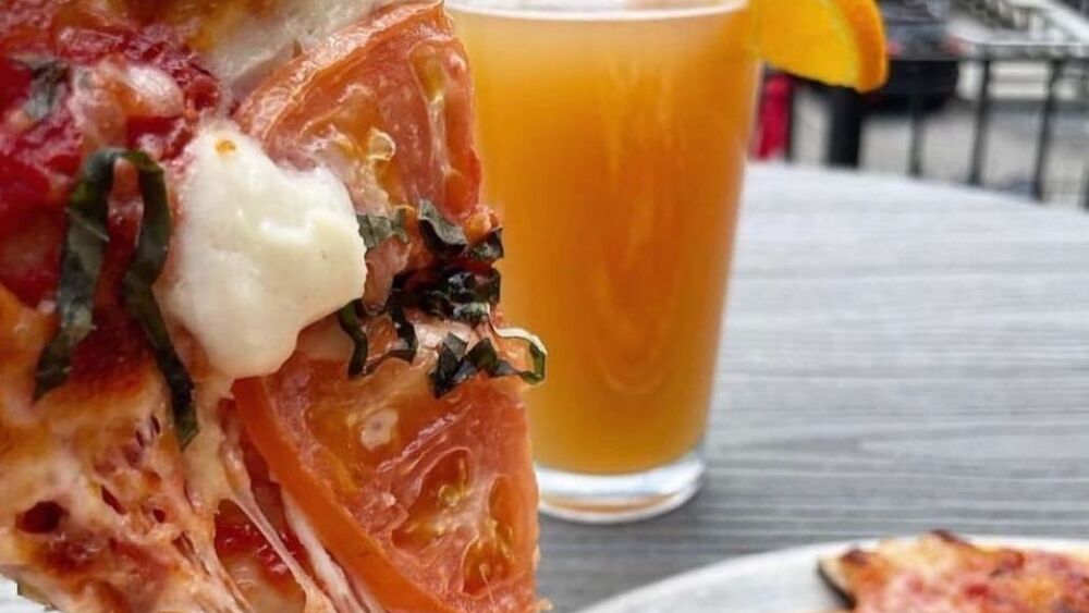 Pizzas are $10 during happy hour at Grandview Cafe. | Photo via @grandviewcafe