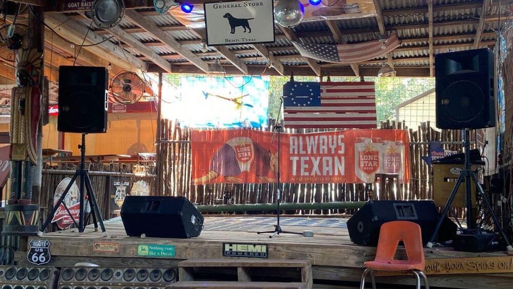 The stage at the Bend General Store