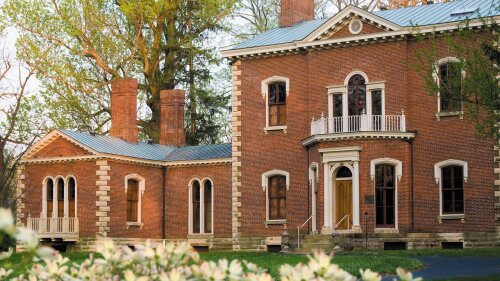 The facade of Henry Clay's mansion