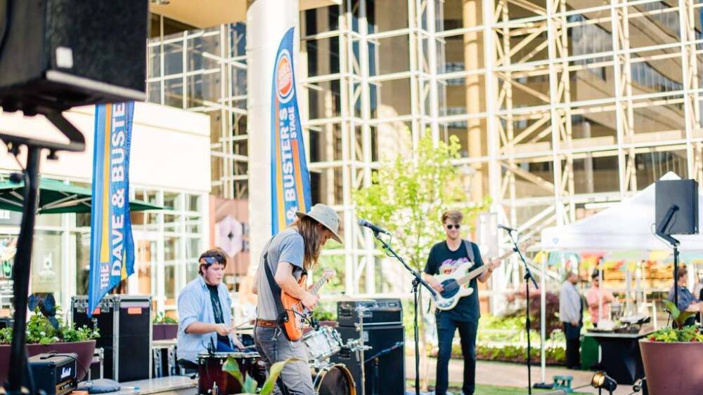 Downtown-Alive-VIP-6