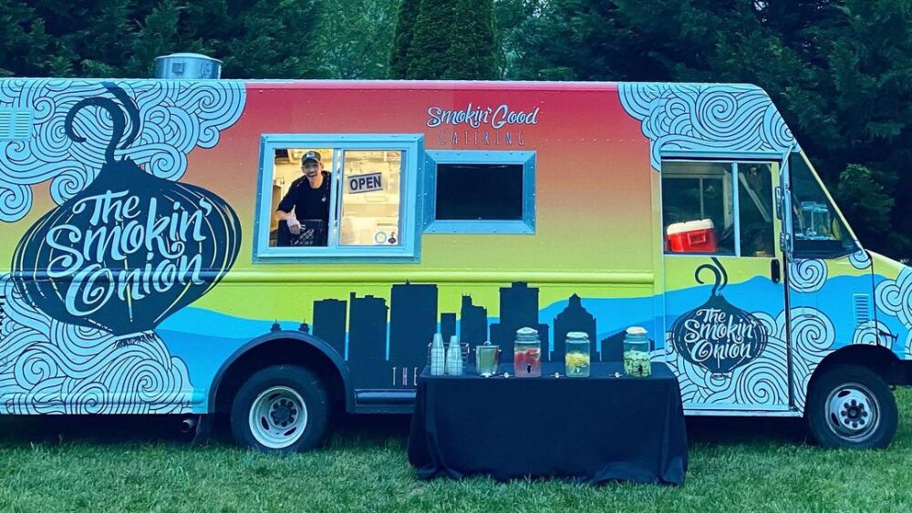 Smokin' Onion Food Truck