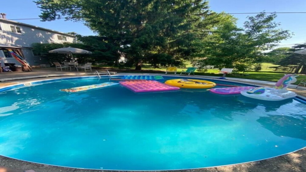 Backyard Escape in Columbus | Photo via Swimply