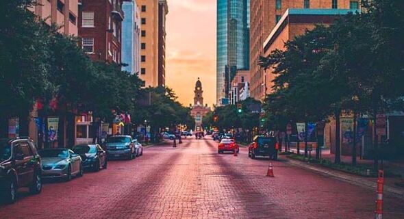 Exterior view of the Tarrant County Courthouse in Fort Worth, TX.