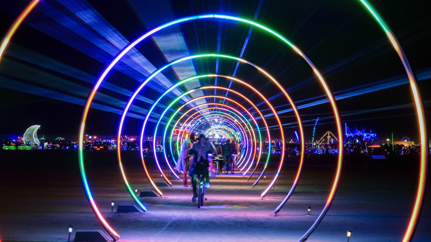 Illuminate Art Walk returns to downtown Raleigh RALtoday