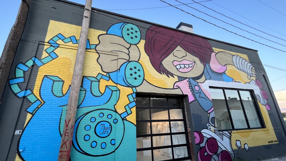 Photo of Untitled mural by Mosher Show