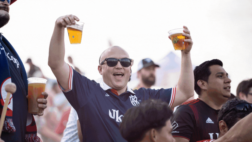 A rotating gif of two pictures. One showing a man in a soccer jersey with two plastic cups of beer, cheering and another of participants holding glass beer stiens.
