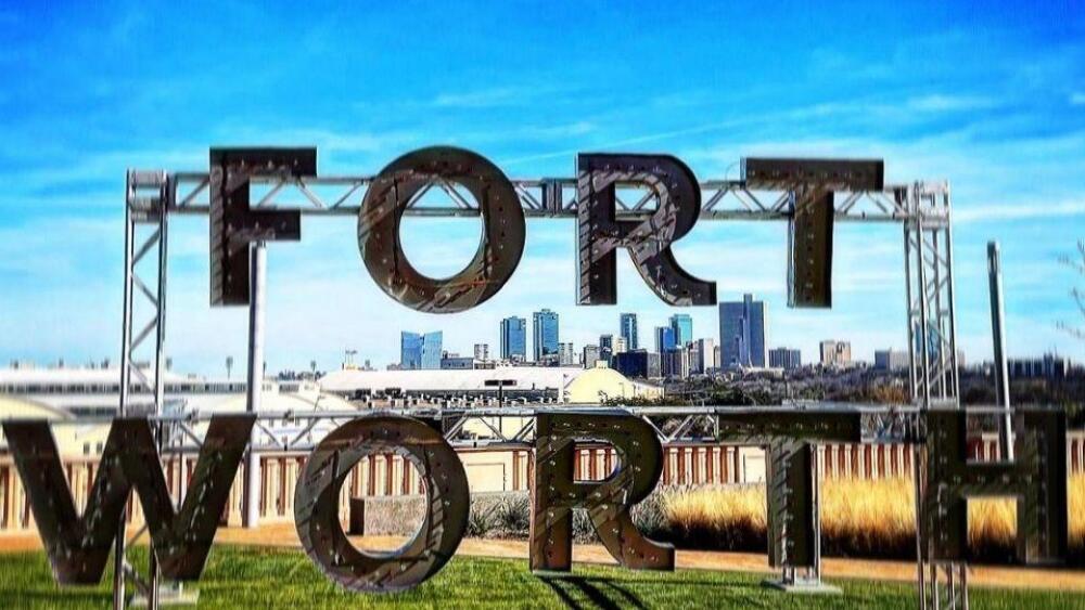 Learn about The Fort Worth Business Plan Competition + CDFI Friendly Fort Worth | Photo by @rodiculousness