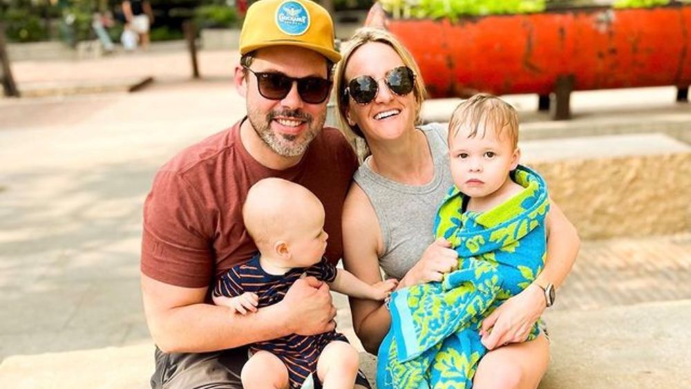 Austin lifestyle blogger and influencer Kelsey, husband, and two children enjoying the warm Texas day.