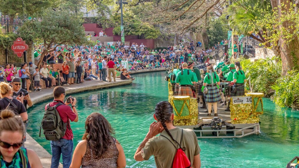 SATXtoday: St. Patrick's Day River Parade