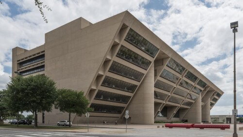 Dallas_City_Hall,_Dallas,_Texas_LCCN2015630778.tif.jpg