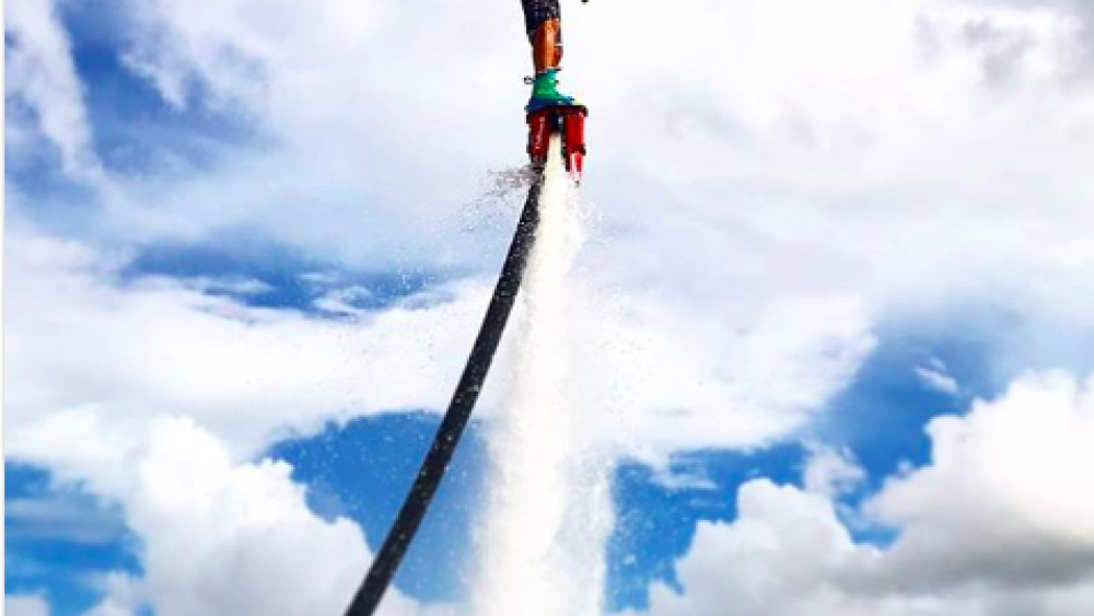 flyboarder