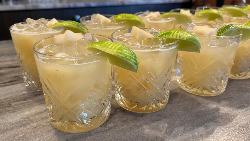 GVL_Jones_Oyster_Co_Cocktail_DEC2022