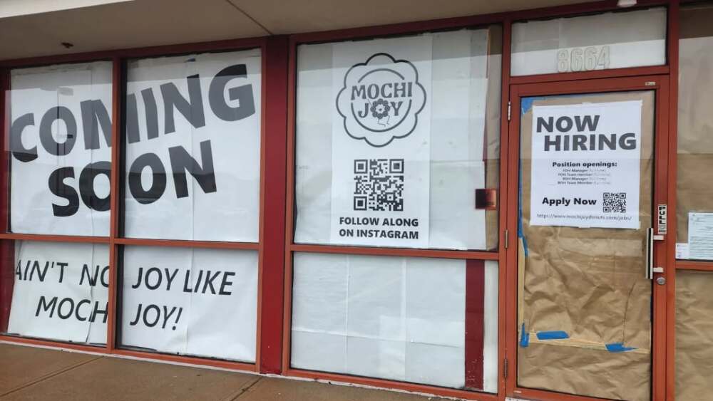INDY_Mochi Joy donuts_storefront_coming soon_DEC2024