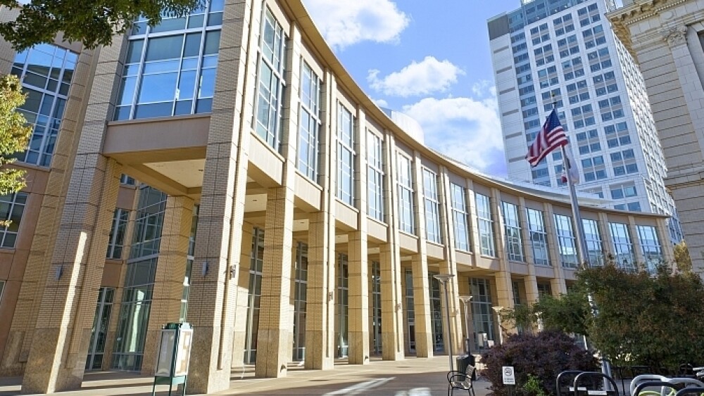 City Hall in Sacramento, CA