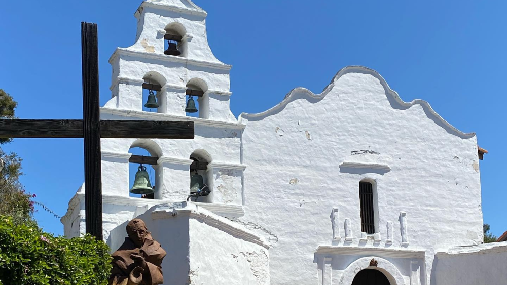 SD Mission Basilica San Diego de Alcala Landmarks Guide