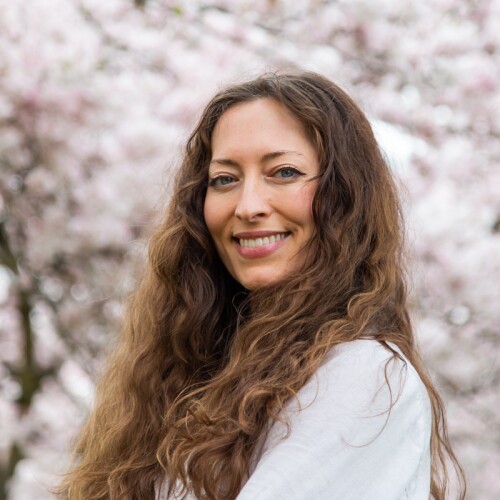 Cambrie Juarez headshot