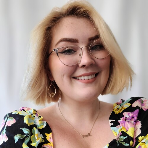 Sarah Shadburne in a floral dress