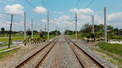 CBUStoday railroad tracks